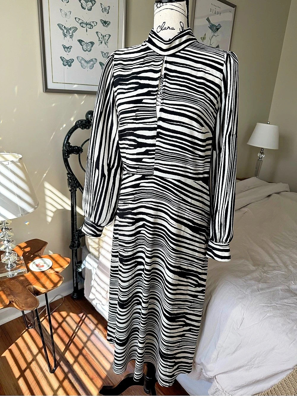 Banana Republic Zebra-Print Mock Neck A-Line Crepe Midi Dress Size 6
